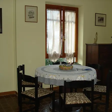 アパート Casa Degli Oleandri Sul Cortile R6314 カーラゴノネ